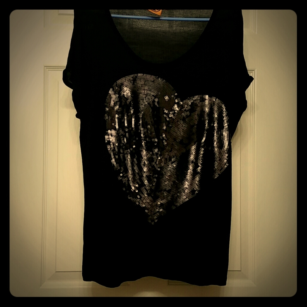 Tory Burch Heart T-shirt